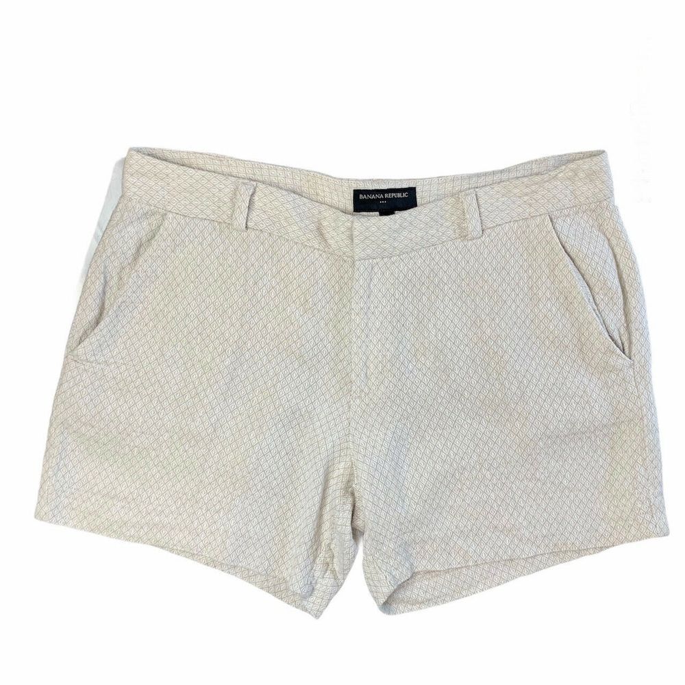Banana Republic Flax Tailored Shorts Size 8 Women's‎